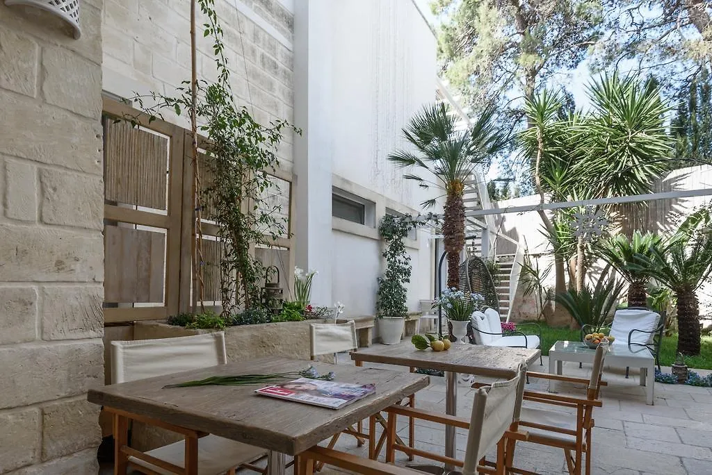 Palazzo Dei Dondoli Acomodação com café da manhã Lecce 2*,  Itália